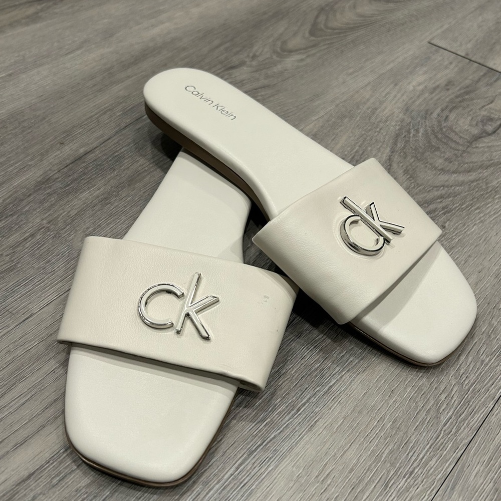 Calvin Klein Women's Cream Slide Sandals